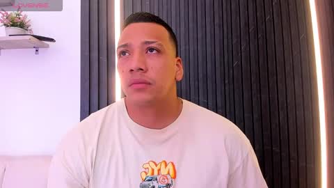 Tom muscle1 online show from November 11, 11:59 am