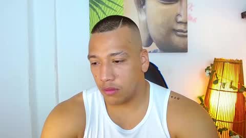 Tom muscle1 online show from December 21, 12:38 pm