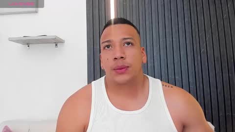 Tom muscle1 online show from September 10, 11:53 am