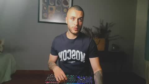 tomDavisXl online show from May 31, 3:18 am