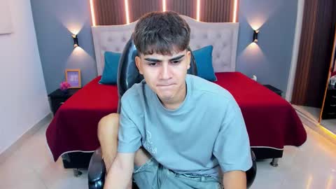 Tommy  online show from February 10, 3:33 am