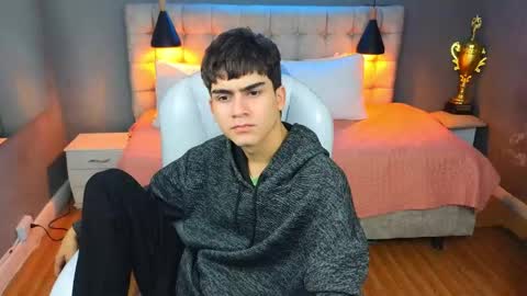 Tommy  online show from March 12, 7:02 am