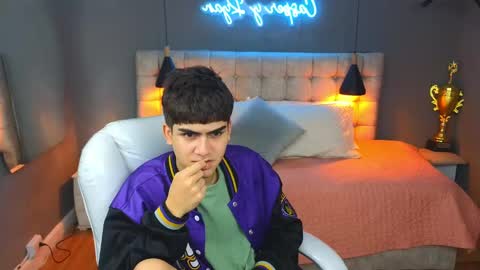 Tommy  online show from March 9, 6:50 am