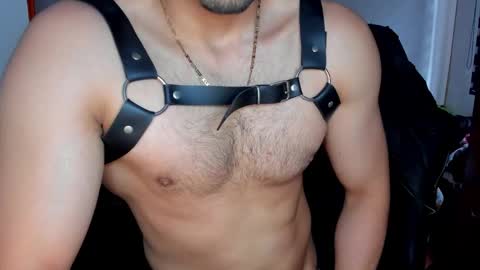 Twitter BreddTommy IG tommy bredd online show from December 13, 7:42 pm