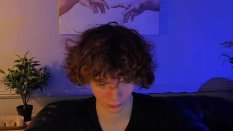 Tommy online show from December 4, 3:19 pm