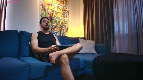 tommy_raym0ndg online show from March 21, 2:54 pm