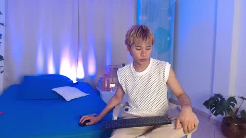 Tommy Foxboy online show from January 4, 1:10 pm