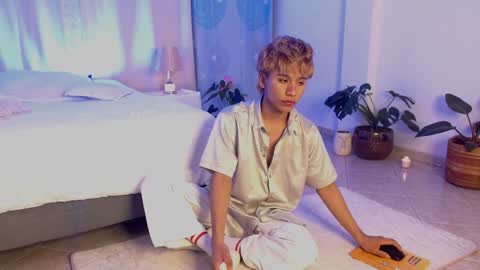 Tommy Foxboy online show from December 30, 1:14 pm