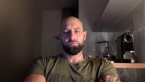 Thomas Fit online show from December 14, 10:39 pm