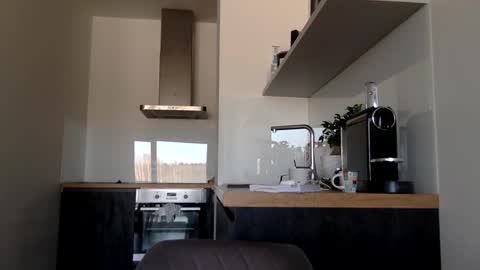 Thomas Fit online show from February 20, 8:28 am