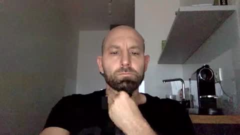 Thomas Fit online show from December 29, 7:39 am