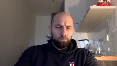 Thomas Fit online show from December 10, 8:08 am