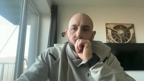 Thomas Fit online show from November 4, 7:42 am