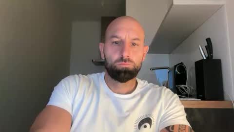 Thomas Fit online show from September 23, 5:18 am