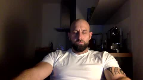 Thomas Fit online show from December 19, 9:28 pm