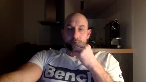 Thomas Fit online show from February 7, 9:04 pm