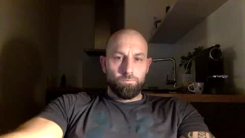 Thomas Fit online show from February 18, 9:20 pm