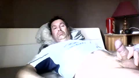 Snapshot of tonio358965 chatting on February 19, 7:50 am tonio358965 online show from February 19, 7:50 am