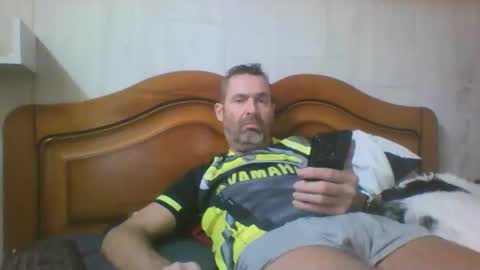 Snapshot of tonio358965 chatting on October 9, 8:30 am tonio358965 online show from October 9, 8:30 am