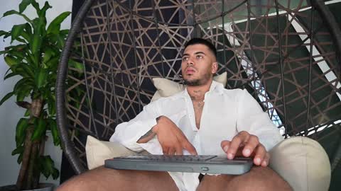 tony online show from January 8, 7:03 pm