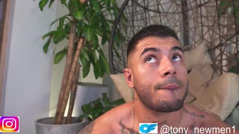 tony online show from October 25, 10:22 pm