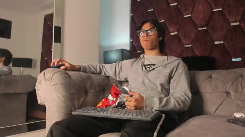 Tony Benedetti online show from February 2, 8:50 pm