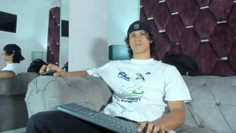 Tony Benedetti online show from April 10, 10:06 pm