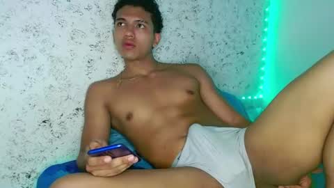 tonydesire_ online show from June 25, 8:24 pm