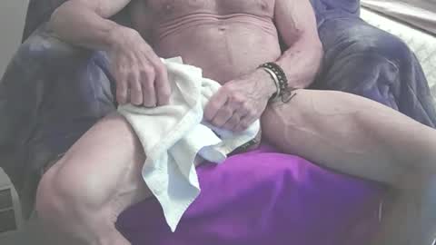 topfortwinks online show from December 21, 6:43 am