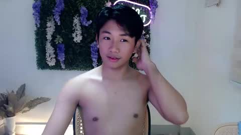 Snapshot of totalbabe1x chatting on March 7, 10:35 am totalbabe1x online show from March 7, 10:35 am