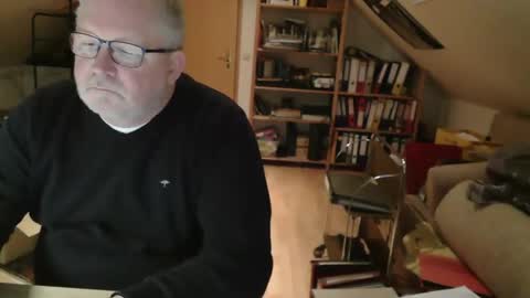 toto758 online show from January 18, 8:00 pm