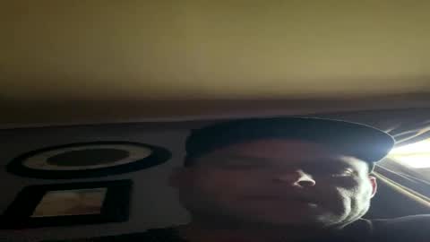 travis502671 online show from April 22, 11:42 pm