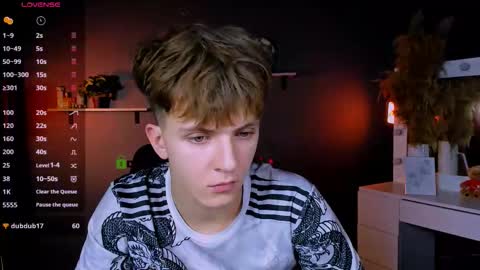 Travis online show from October 8, 7:40 pm