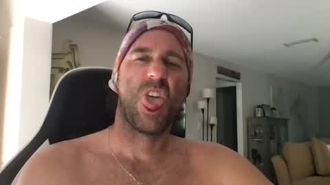 TravisKenn online show from May 15, 2:47 pm