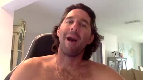 TravisKenn online show from February 15, 7:11 pm