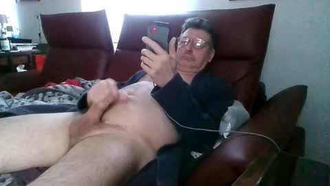 trebgeis1 online show from March 29, 6:02 am