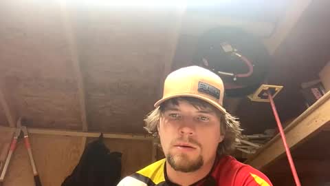 treeman817 online show from April 23, 7:49 pm