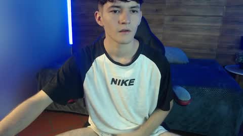 trevor_mob online show from April 8, 8:06 pm