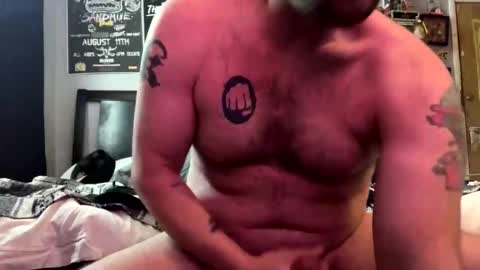 triller402 online show from February 11, 1:16 pm