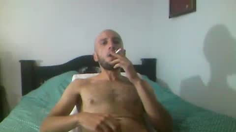 Snapshot of tristan_drumm chatting on October 14, 3:24 am tristan online show from October 14, 3:24 am