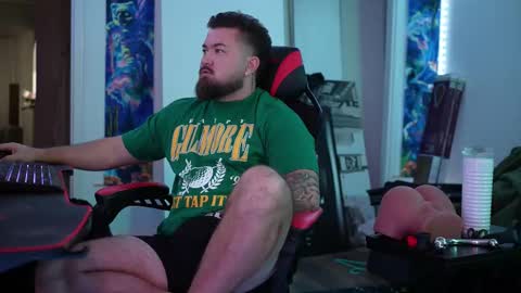 tristanhardwood online show from February 4, 11:44 pm