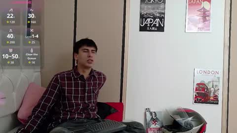Snapshot of troy_boy20 chatting on October 20, 8:57 pm Troy online show from October 20, 8:57 pm