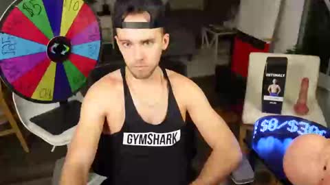 Snapshot of troy_greenxo chatting on January 24, 3:32 am Troy Green online show from January 24, 3:32 am