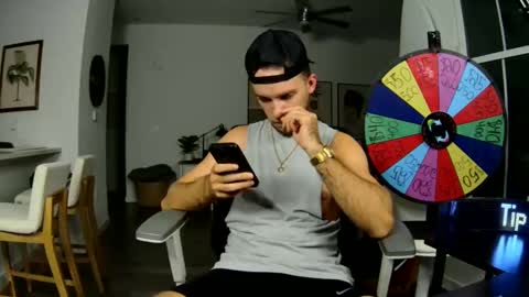 Snapshot of troy_greenxo chatting on September 11, 2:32 am Troy Green online show from September 11, 2:32 am