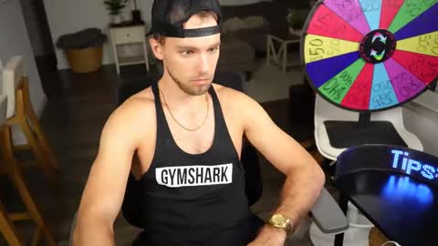Snapshot of troy_greenxo chatting on September 14, 5:20 am Troy Green online show from September 14, 5:20 am