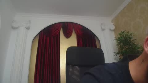 TroyWade online show from May 29, 5:28 am