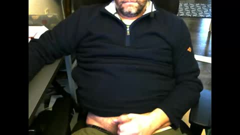 Snapshot of ts_tower79 chatting on January 7, 10:19 pm LuvAll online show from January 7, 10:19 pm