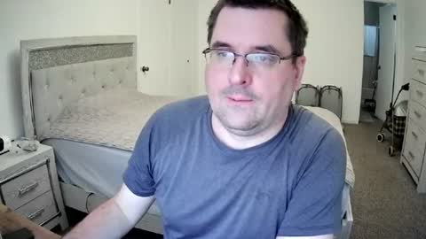 tstwbtsb online show from June 24, 6:22 pm