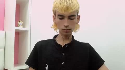 ttimy online show from April 7, 9:48 pm