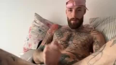 Tuhands online show from July 23, 9:28 am
